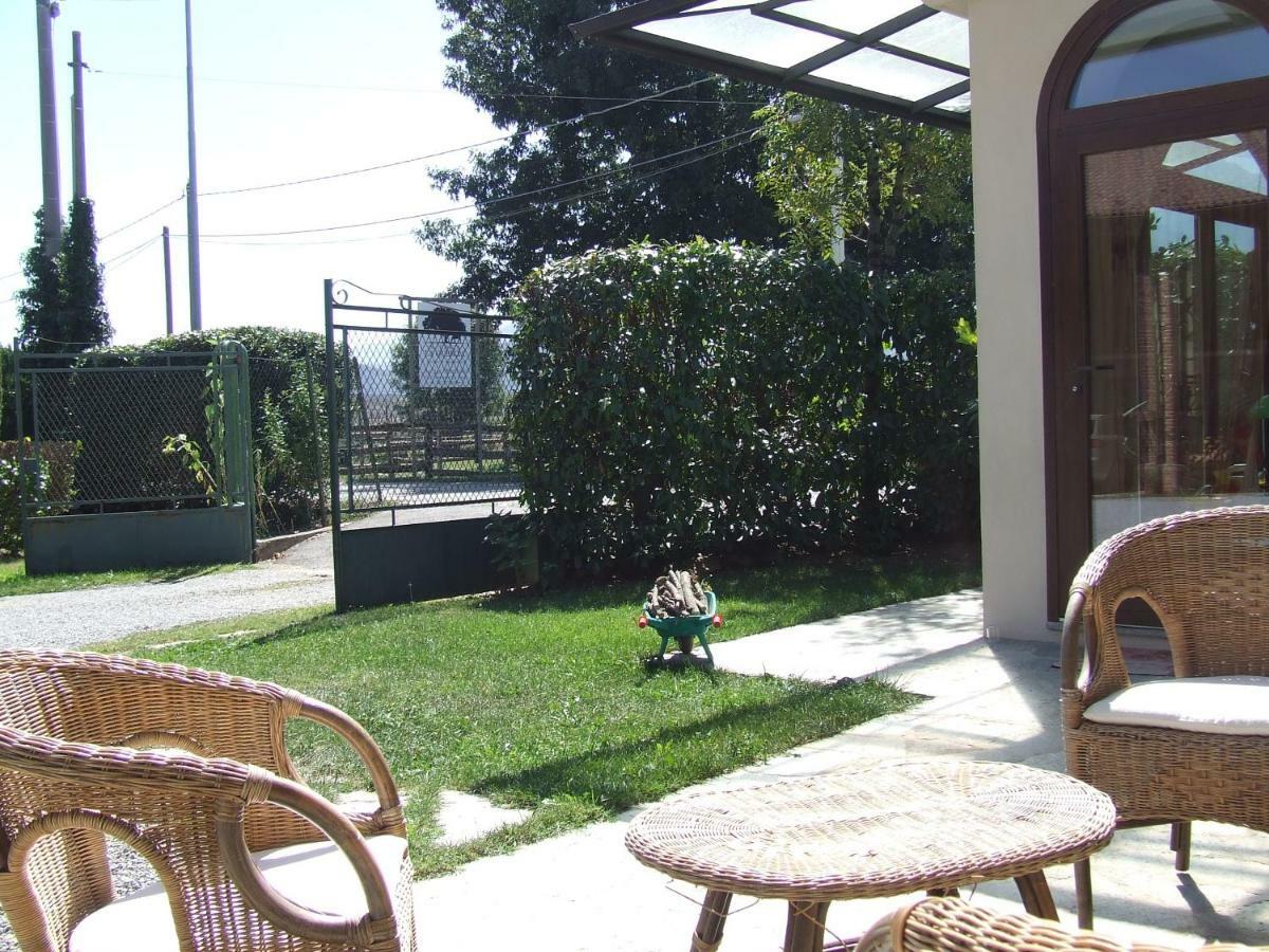 La Meridiana, Monolocale In Cascina Ristrutturata Boves Buitenkant foto